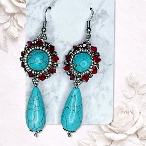 5526. Ceramic Southwest Earrings Silvertone